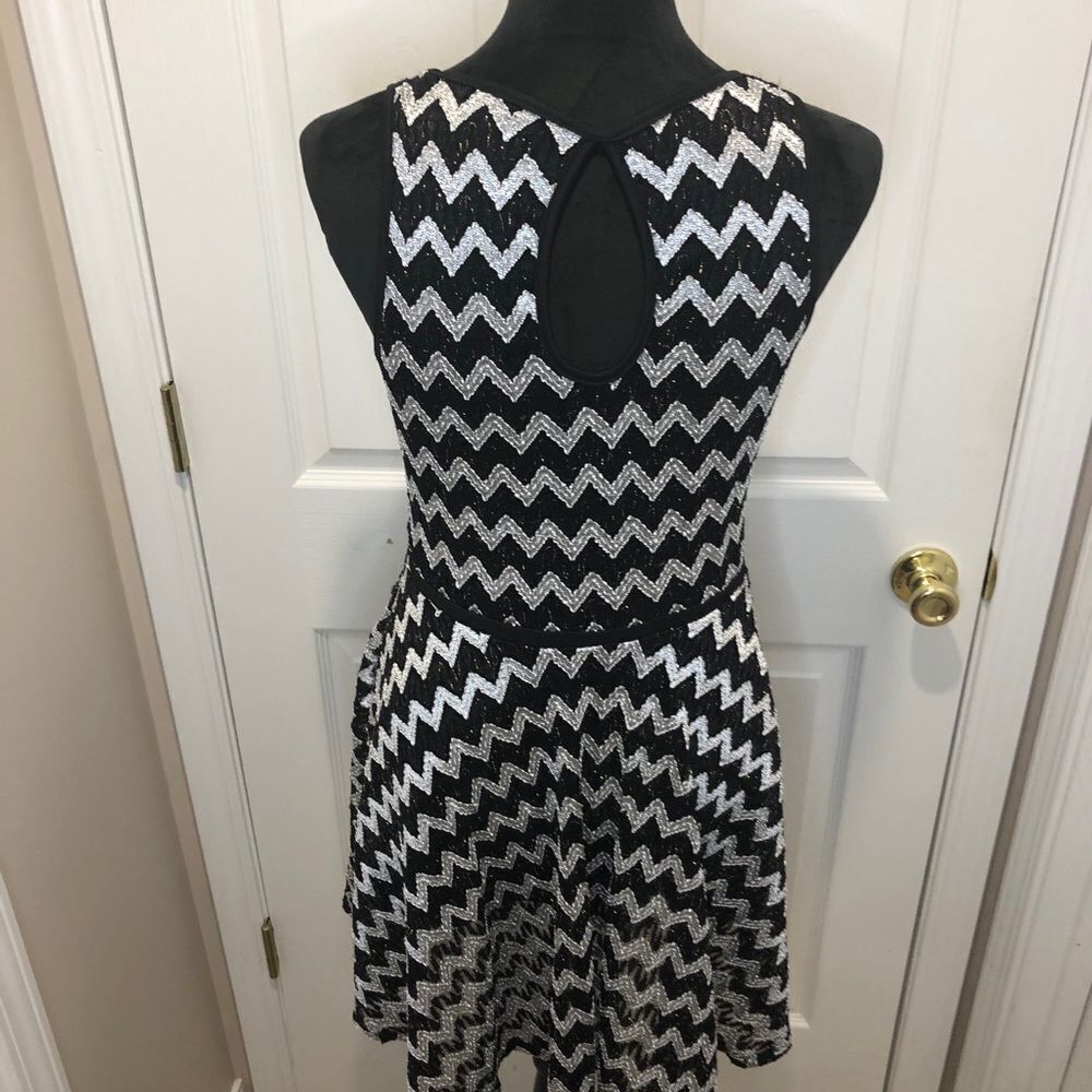 Studio Y black & white dress size xl - Picture 9 of 11